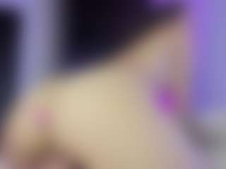 Live cam show with Pau_live - Shaved Pussy on Gym Cam Girls