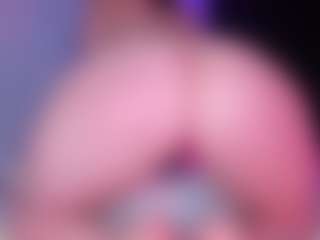 Live cam show with Pau_live - Bedroom on Gym Cam Girls