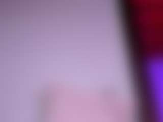 Live cam show with Pau_live - Landingstrip on sexylivex.com