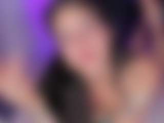 Live cam show with Pau_live - Brown Eyes Brown Hair on Camsoda