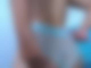 Live cam show with Little_Flower4U - Moaning on Camsoda