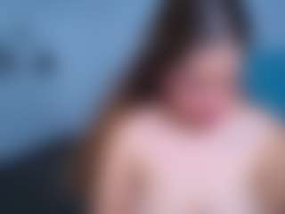 Live cam show with Little_Flower4U - Oil on Camsoda