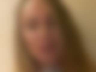 Live cam show with LeMilf - Sexwebcam on Mixed Magazine Live