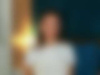 Live cam show with AlexaCharm - Skinny MILF on sexylive.show