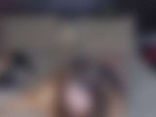 Live cam show with FluffyBeauty - Chubby on Dolls Live