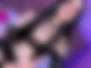 EvaaMooree's Live Sex Cam Show