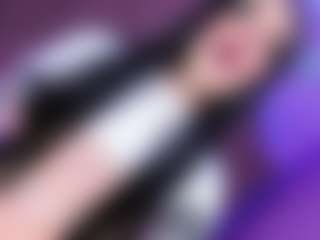 EvaaMooree's Live Sex Cam Show