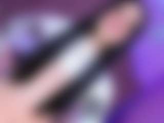 EvaaMooree's Live Sex Cam Show