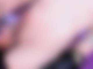 EvaaMooree's Live Sex Cam Show