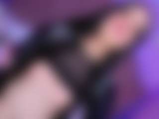 EvaaMooree's Live Sex Cam Show