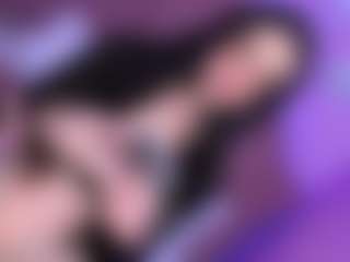 EvaaMooree's Live Sex Cam Show