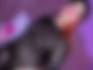 EvaaMooree's Live Sex Cam Show