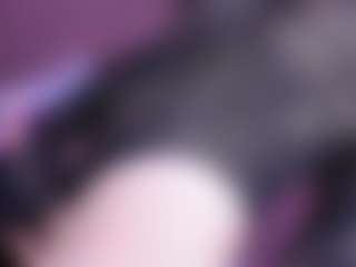 EvaaMooree's Live Sex Cam Show