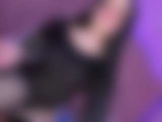 EvaaMooree's Live Sex Cam Show