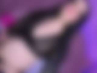 EvaaMooree's Live Sex Cam Show