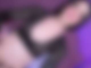 EvaaMooree's Live Sex Cam Show