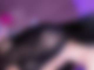 EvaaMooree's Live Sex Cam Show