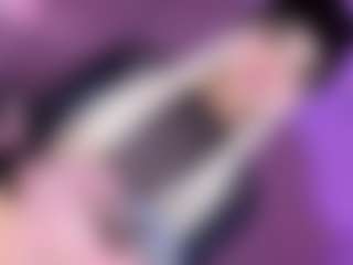 EvaaMooree's Live Sex Cam Show
