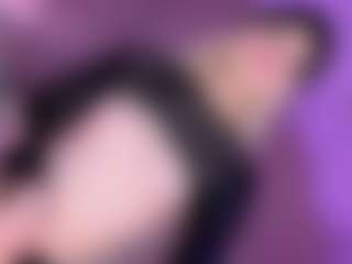 EvaaMooree's Live Sex Cam Show