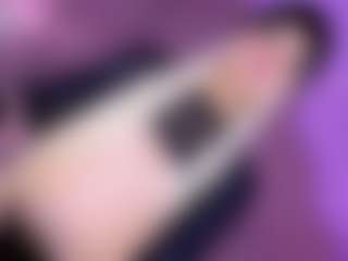 EvaaMooree's Live Sex Cam Show