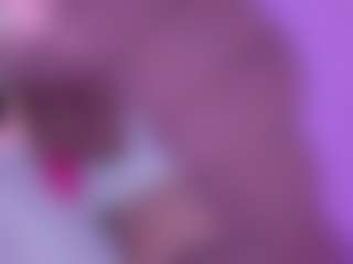 EvaaMooree's Live Sex Cam Show