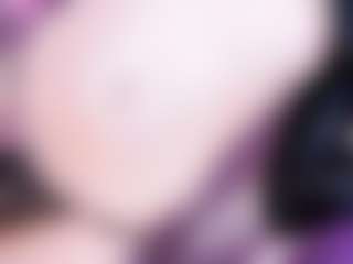 EvaaMooree's Live Sex Cam Show