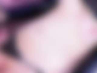 EvaaMooree's Live Sex Cam Show