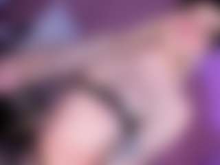 EvaaMooree's Live Sex Cam Show
