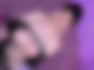 EvaaMooree's Live Sex Cam Show