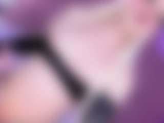 EvaaMooree's Live Sex Cam Show