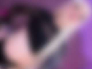 EvaaMooree's Live Sex Cam Show