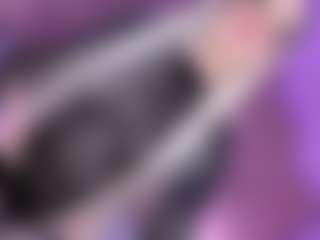 EvaaMooree's Live Sex Cam Show
