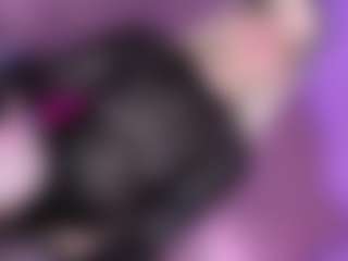 Live cam show with EvaaMooree - Colombia on Mixed Magazine Live