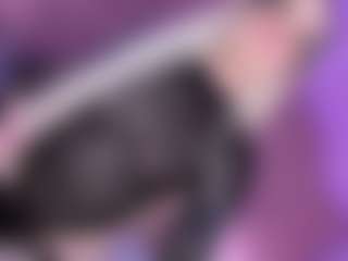 Live cam show with EvaaMooree - English on Streamer API