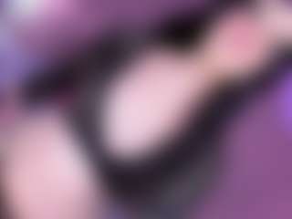 EvaaMooree's Live Sex Cam Show