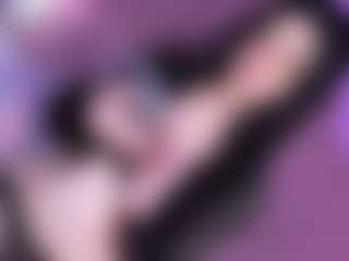 EvaaMooree's Live Sex Cam Show