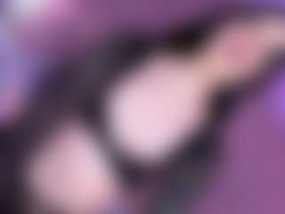 Live cam show with EvaaMooree - Facial Piercings on live18s.com