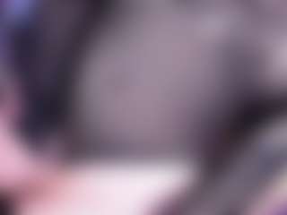 EvaaMooree's Live Sex Cam Show