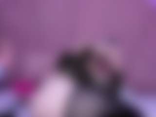 EvaaMooree's Live Sex Cam Show