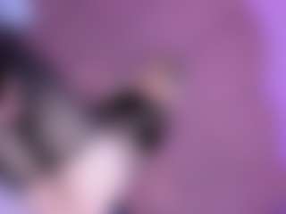 EvaaMooree's Live Sex Cam Show