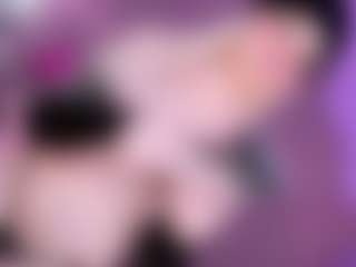 EvaaMooree's Live Sex Cam Show
