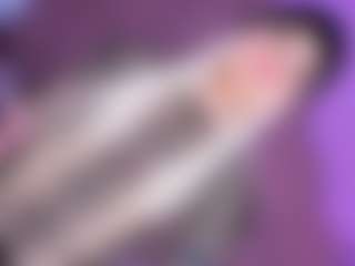 EvaaMooree's Live Sex Cam Show