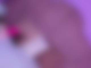 EvaaMooree's Live Sex Cam Show