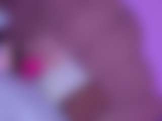 EvaaMooree's Live Sex Cam Show