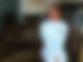 Live cam show with Little-lizzy - Bondage on chickslive.net