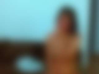 Live cam show with Little-lizzy - Strip on Hubzter Live