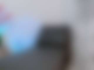 Live cam show with Little-lizzy - Facial on dropp.cam