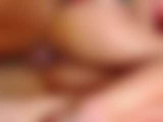 Live cam show with Little-lizzy - Brown Eyes on Camsoda