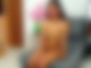 Live cam show with Little-lizzy - Facial on Uber Horny