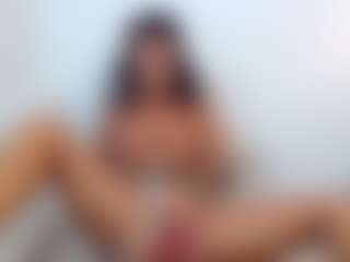 lovelybrowniee's Live Sex Cam Show